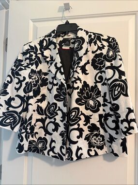 East 5th Black & White Floral Petite Jacket-size 16P